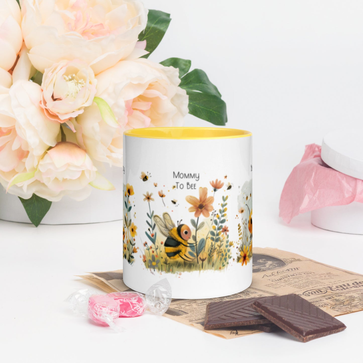 Bee mug for mothers with yellow inside